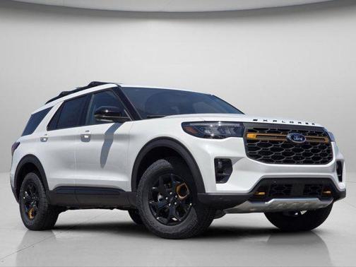 Star White Metallic Tri-Coat 2026 Ford Explorer Tremor