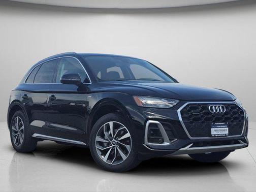 Black Metallic 2022 Audi Q5 45 S line Premium Plus