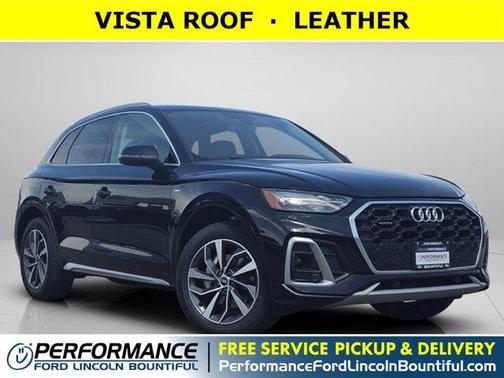 Black Metallic 2022 Audi Q5 45 S line Premium Plus SUV