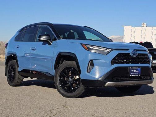 2022 Toyota RAV4 Hybrid SE