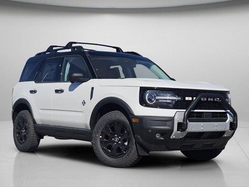 Oxford White 2026 Ford Bronco Sport Outer Banks