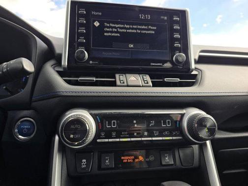 2020 Toyota RAV4 Hybrid SE