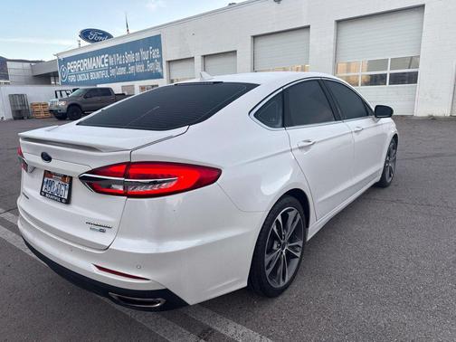 White Platinum Clearcoat Metallic 2019 Ford Fusion Titanium