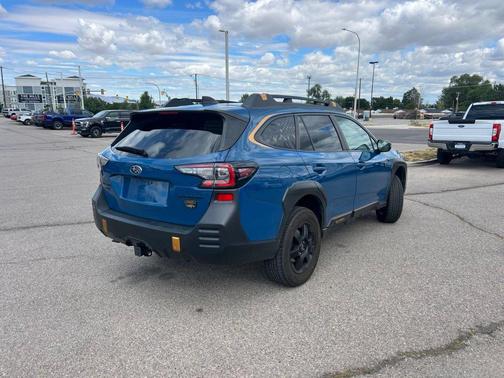 Geyser Blue 2022 Subaru Outback Wilderness