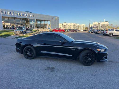 2017 Ford Mustang GT Premium