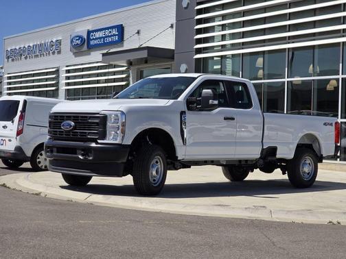 Oxford White 2026 Ford F-250 XL