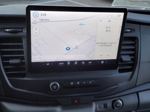 Oxford White 2022 Ford E-Transit T-350 Medium Roof