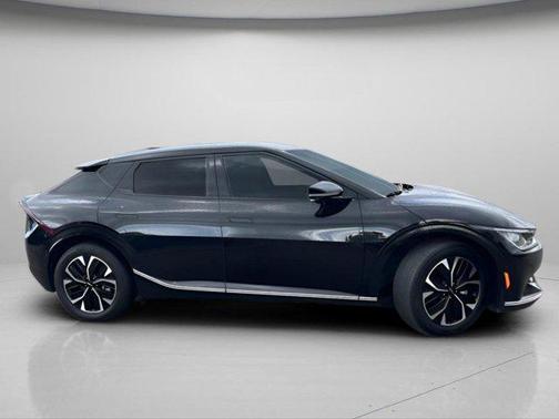 Aurora Black Pearl 2024 Kia EV6 Wind