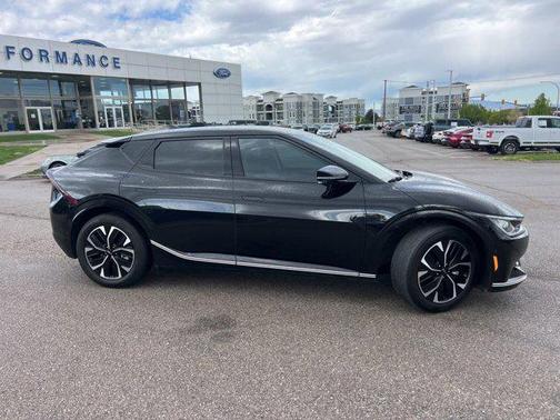 Aurora Black Pearl 2024 Kia EV6 Wind