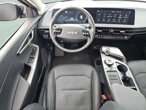 Aurora Black Pearl 2024 Kia EV6 Wind