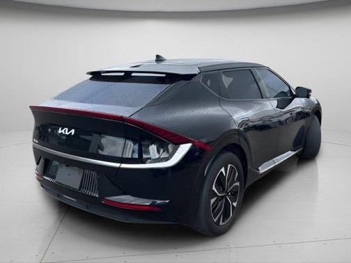 Aurora Black Pearl 2024 Kia EV6 Wind