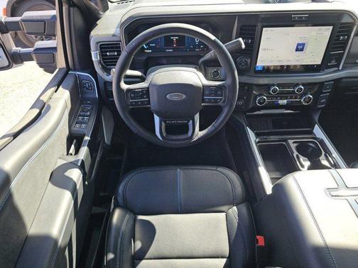2025 Ford F-350 Platinum