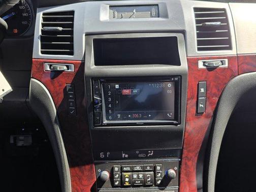 2007 Cadillac Escalade Base