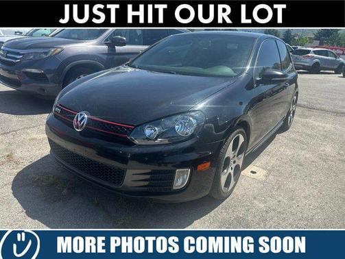 Pearl Metallic 2013 Volkswagen GTI 2-Door