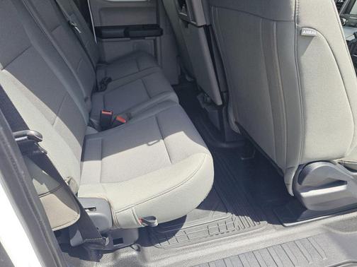 Oxford White 2022 Ford F-250 XL