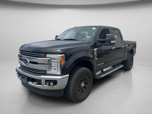 Shadow Black 2017 Ford F-250 Lariat
