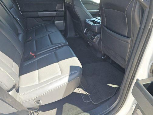 Oxford White 2025 Ford F-150 Lariat