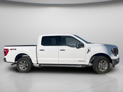 Oxford White 2021 Ford F-150 Lariat