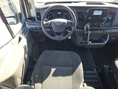 2022 Ford Transit-250 Base