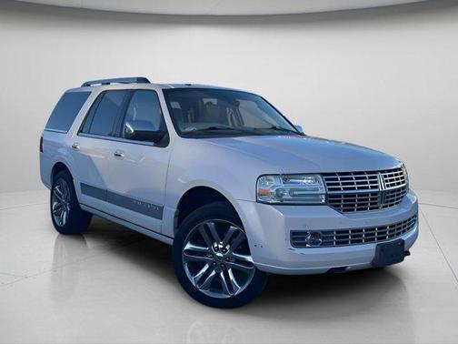 2010 Lincoln Navigator Base