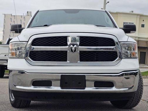 2019 RAM 1500 SLT