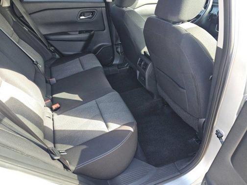 Brilliant Silver Metallic 2024 Nissan Rogue SV