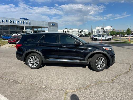 Black Metallic 2020 Ford Explorer Limited
