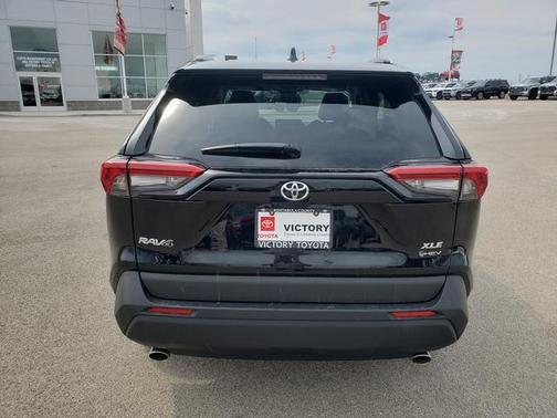 2025 Toyota RAV4 Hybrid XLE