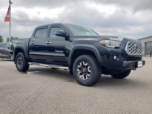 Midnight Black Metallic 2022 Toyota Tacoma TRD Off Road