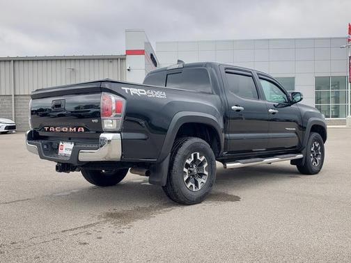 Midnight Black Metallic 2022 Toyota Tacoma TRD Off Road