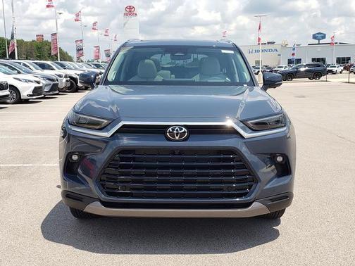 Cloud 2026 Toyota Grand Highlander Platinum
