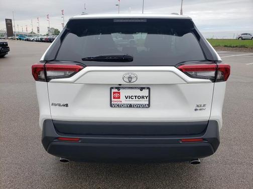 Ice 2025 Toyota RAV4 Hybrid XLE