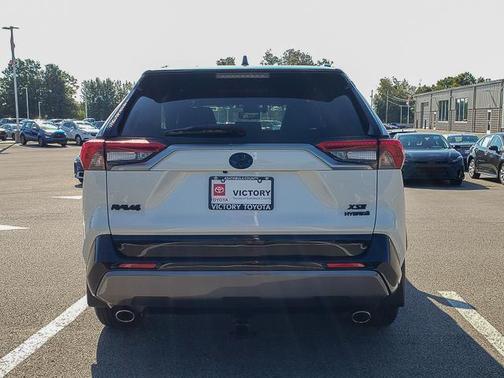 2019 Toyota RAV4 Hybrid SE