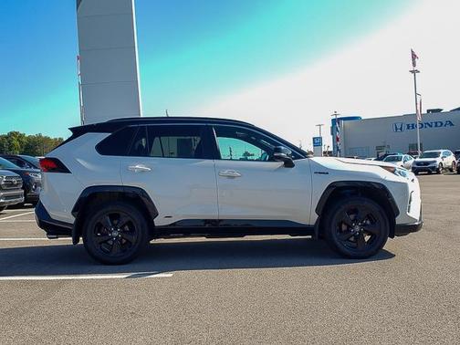 2019 Toyota RAV4 Hybrid SE