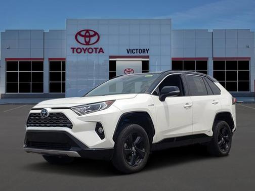 2020 Toyota RAV4 Hybrid SE