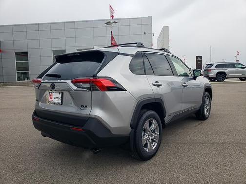 2025 Toyota RAV4 Hybrid XLE