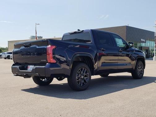 2025 Toyota Tundra Hybrid Platinum