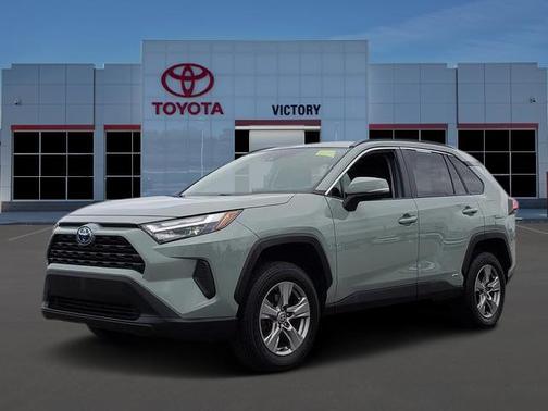 2022 Toyota RAV4 Hybrid XLE