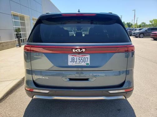 Astra Blue 2024 Kia Carnival SX