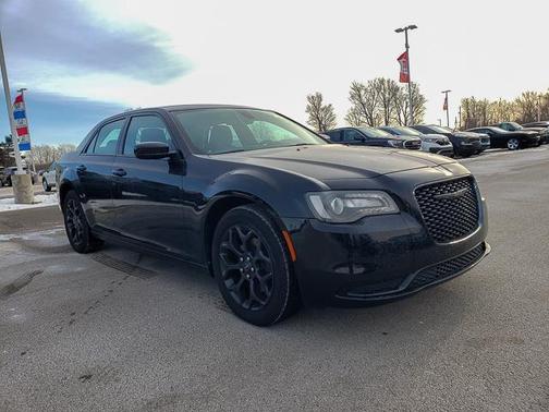 2020 Chrysler 300 Touring