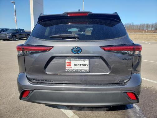 2023 Toyota Highlander Hybrid XLE