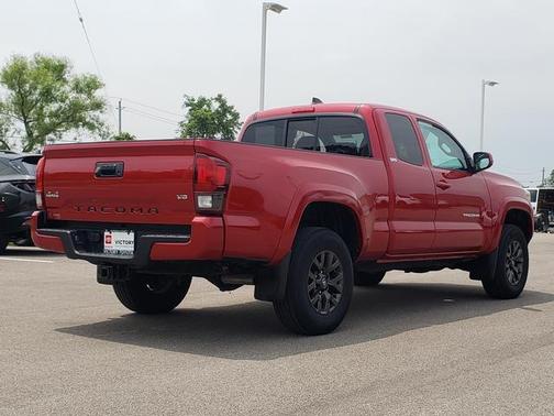 2022 Toyota Tacoma SR