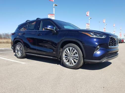 Bluprint 2026 Toyota Highlander Hybrid Platinum