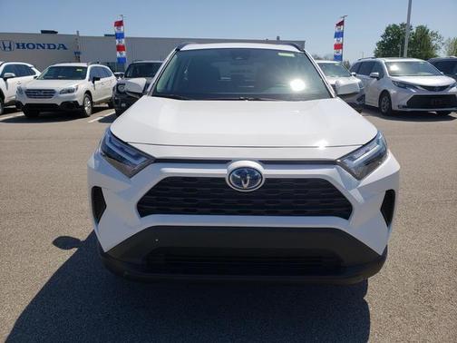 Ice 2023 Toyota RAV4 Hybrid XLE
