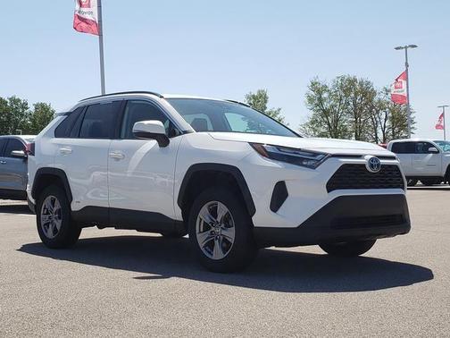 Ice 2023 Toyota RAV4 Hybrid XLE