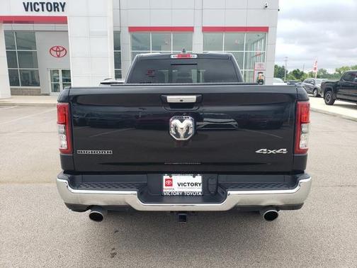 Diamond Black Crystal Pearlcoat 2019 RAM 1500 Big Horn
