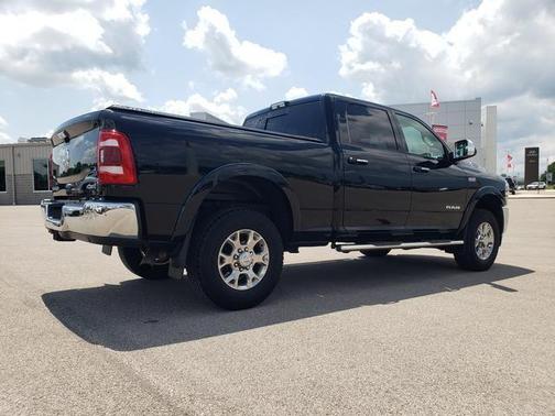 Diamond Black Crystal Pearlcoat 2021 RAM 2500 Laramie Crew Cab 4x4 6'4' Box