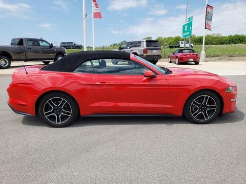 2022 Ford Mustang EcoBoost Premium