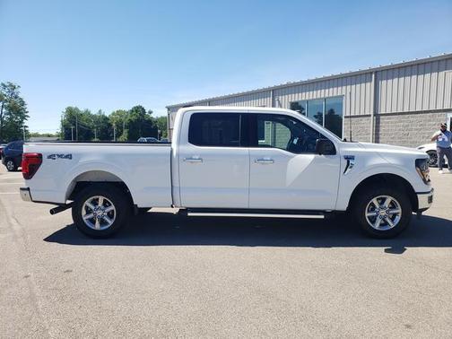 Oxford White 2024 Ford F-150 XLT