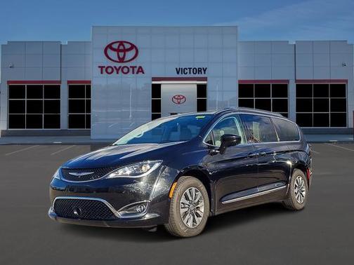 2020 Chrysler Pacifica Touring-L Plus